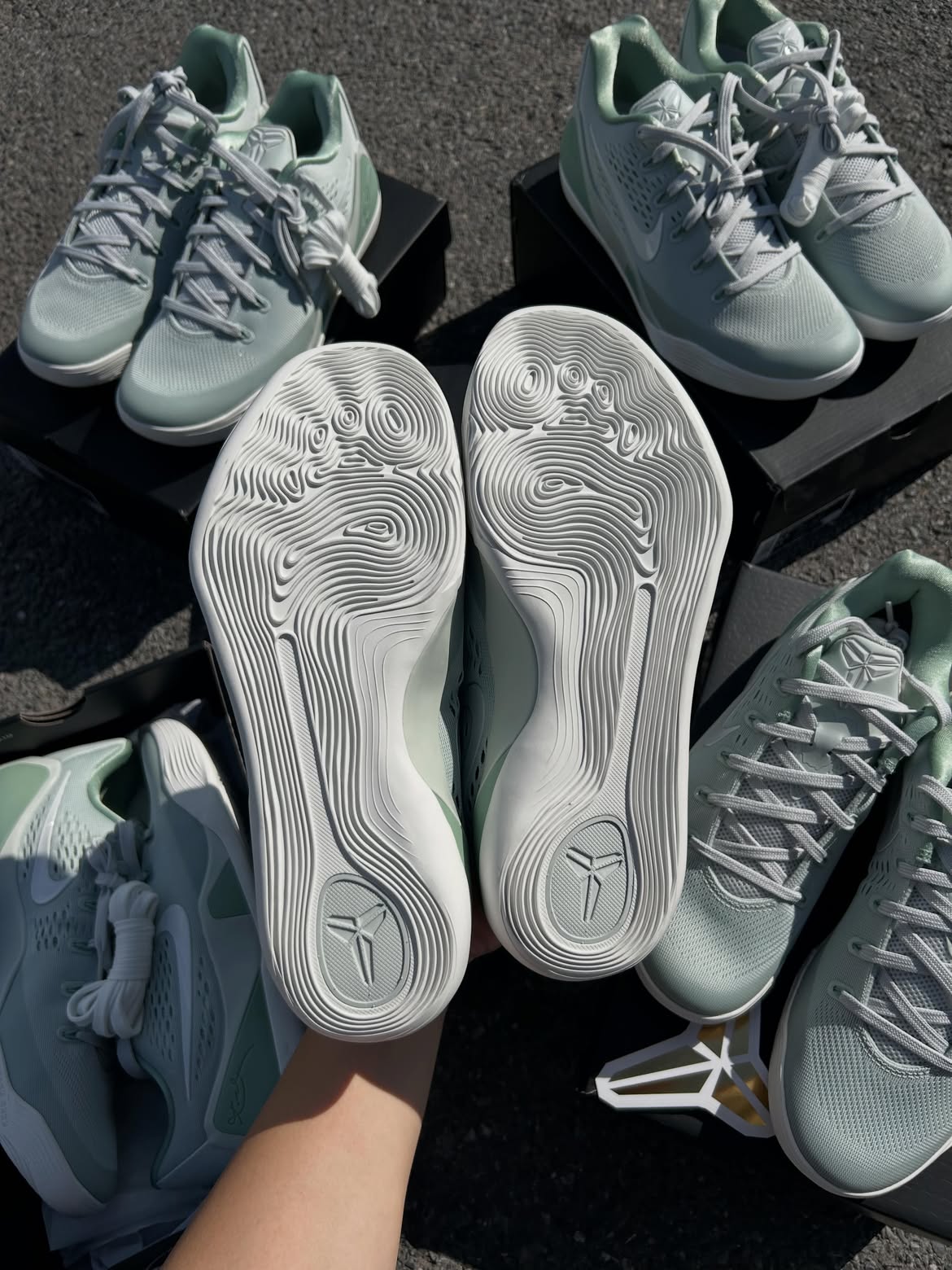 Nike Kobe 9 EM Low Protro Light Silver Steam