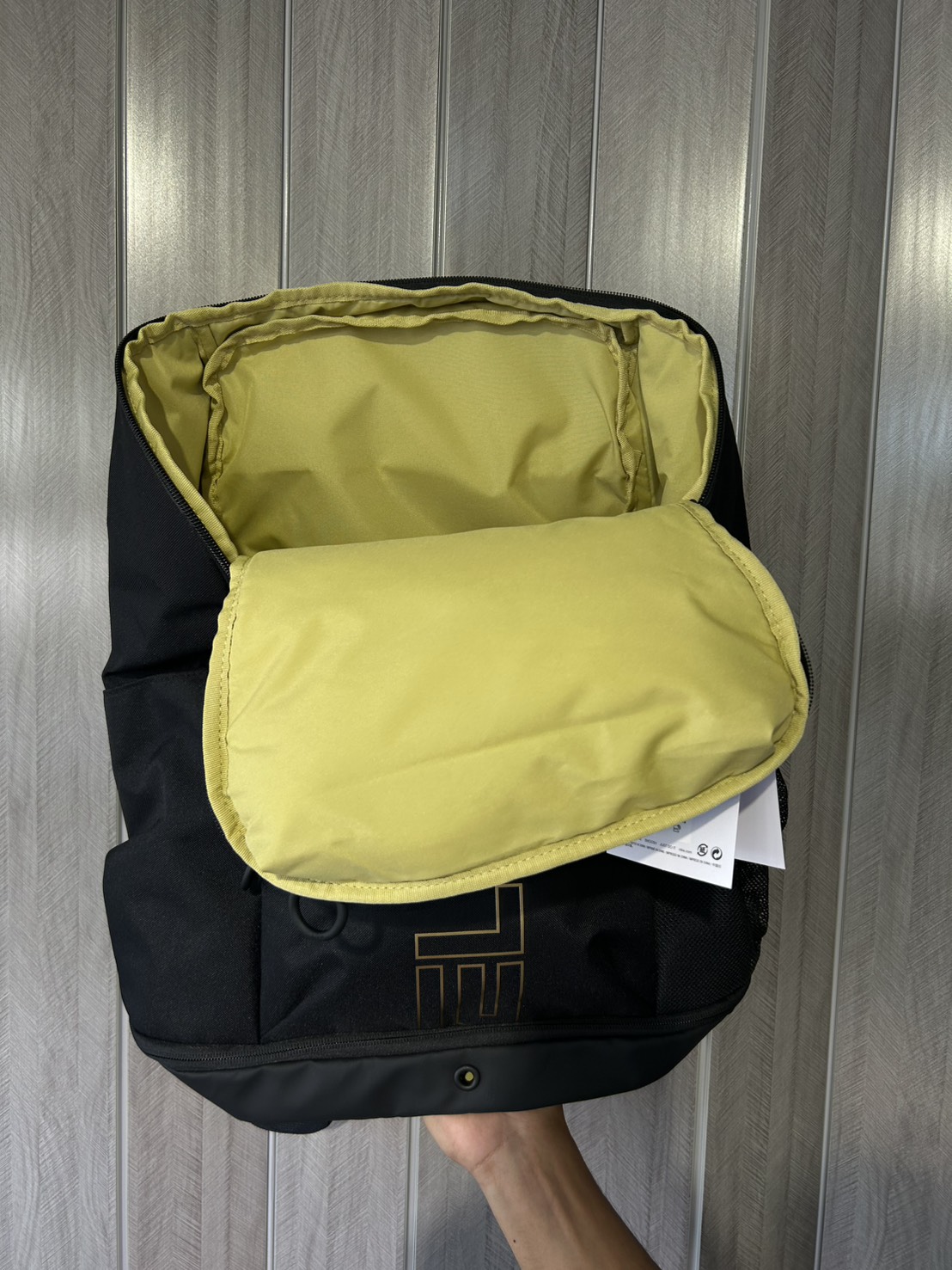 Nike Varsity Elite Backpack Black Metallic Gold (32L)