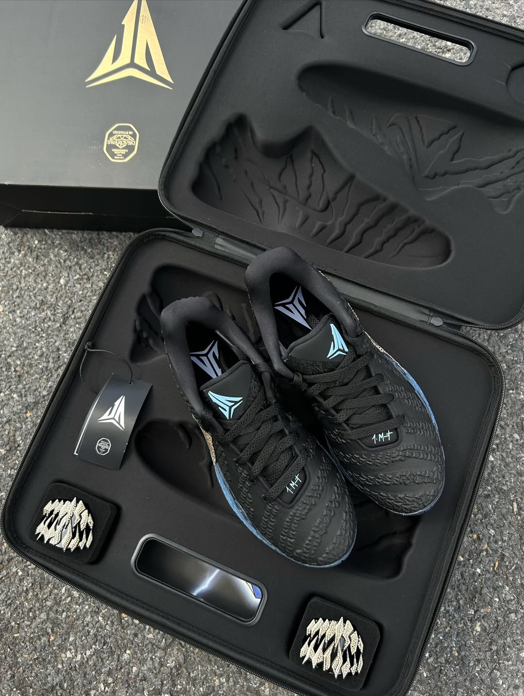 (PRE ORDER ราคาสอบถามทางไลน์) Nike Ja 3 Bling x Swarovski