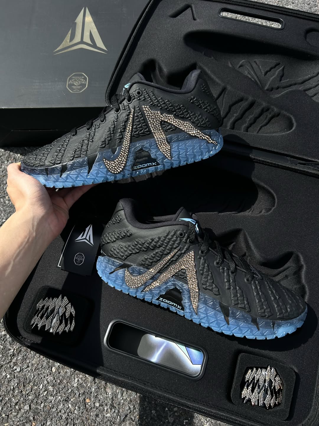 (PRE ORDER ราคาสอบถามทางไลน์) Nike Ja 3 Bling x Swarovski