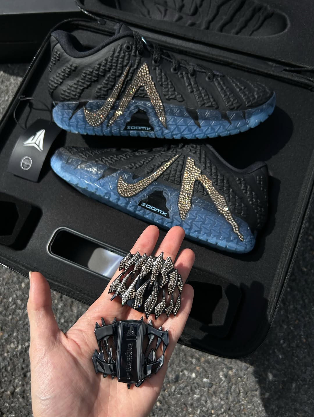 (PRE ORDER ราคาสอบถามทางไลน์) Nike Ja 3 Bling x Swarovski