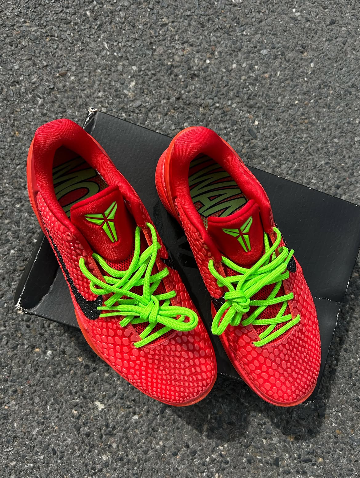 (PRE ORDER ราคาสอบถามทางไลน์)  Nike Kobe 6 Protro Reverse Grinch