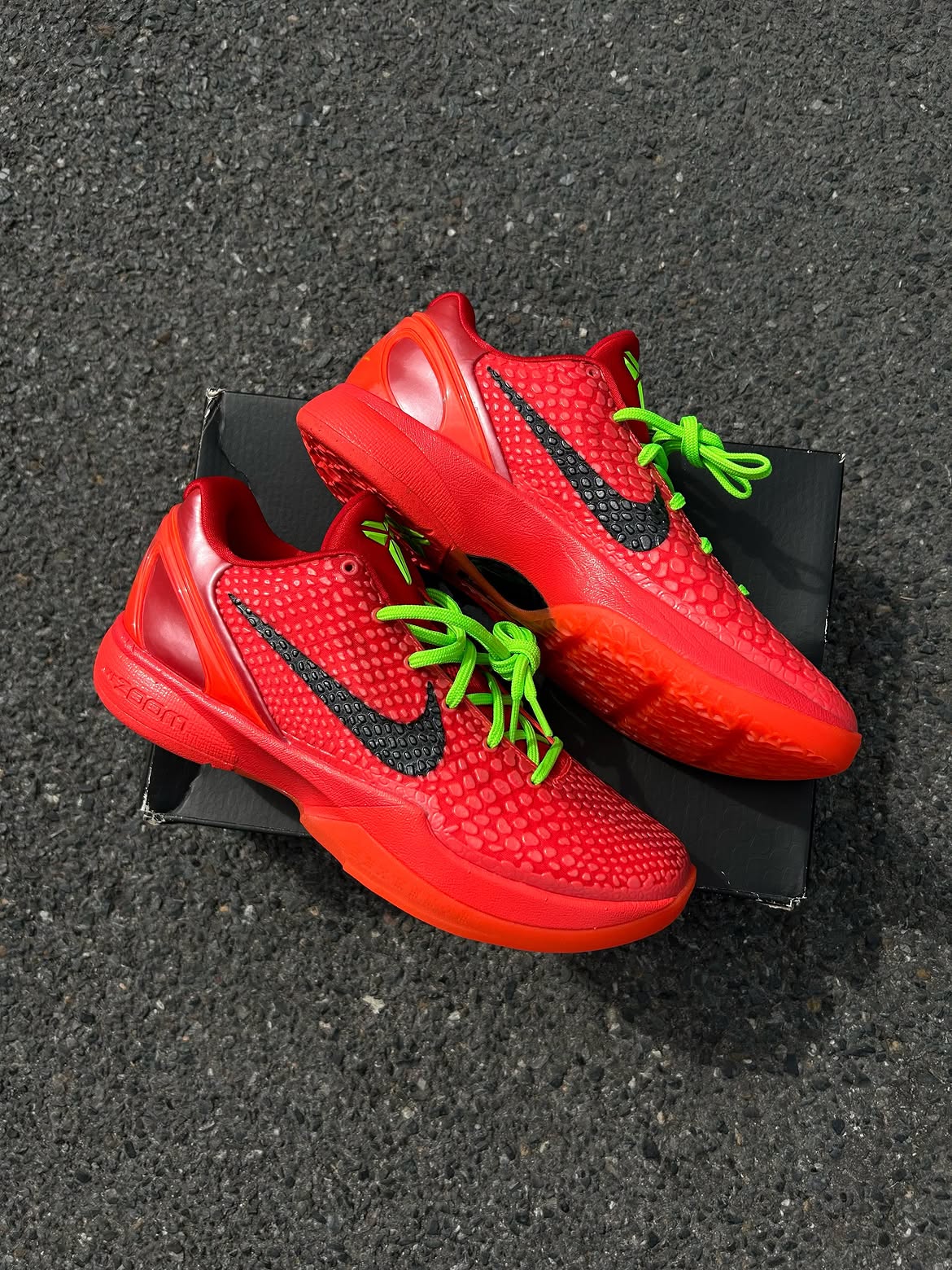 (PRE ORDER ราคาสอบถามทางไลน์)  Nike Kobe 6 Protro Reverse Grinch