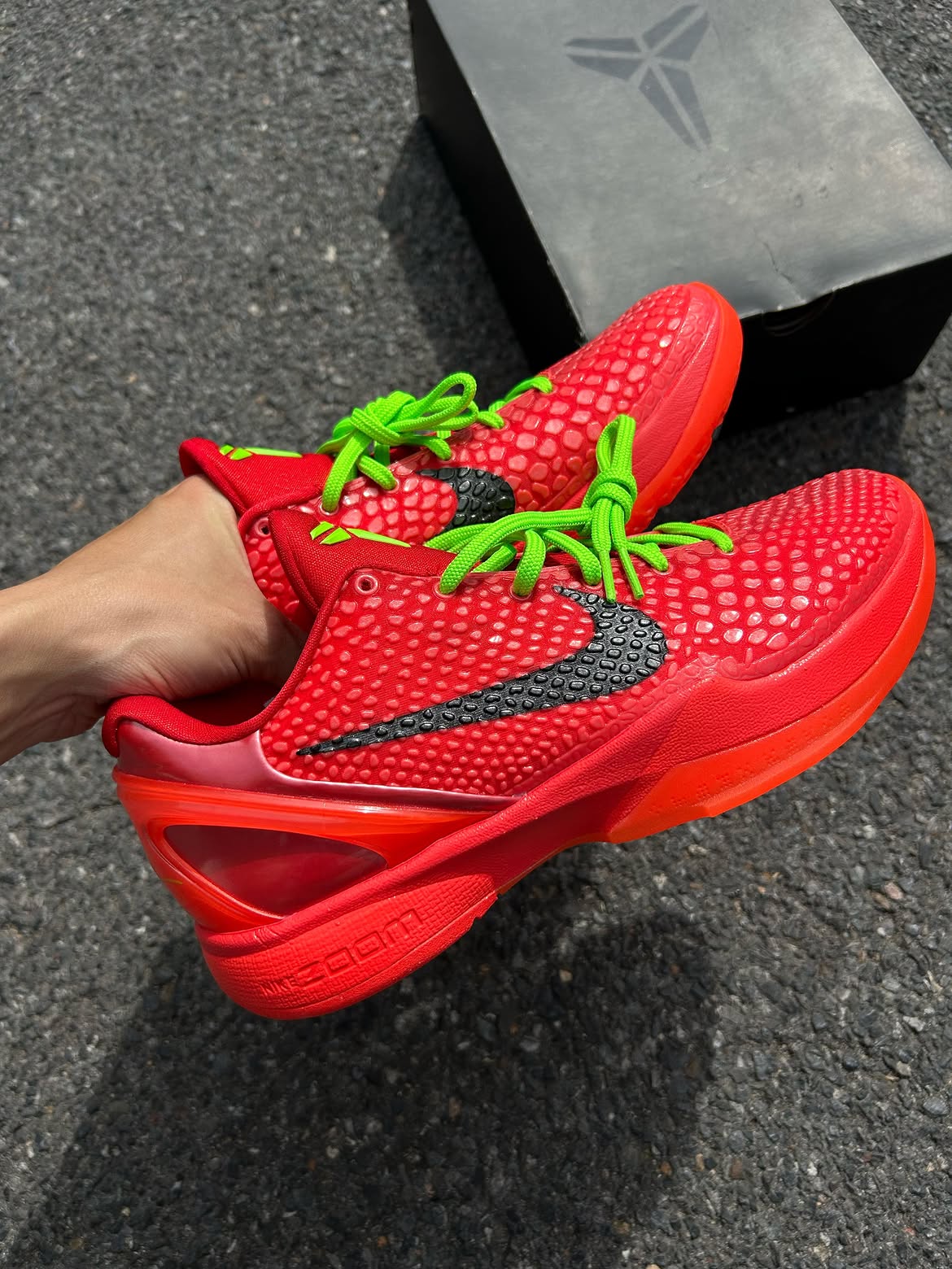 (PRE ORDER ราคาสอบถามทางไลน์)  Nike Kobe 6 Protro Reverse Grinch