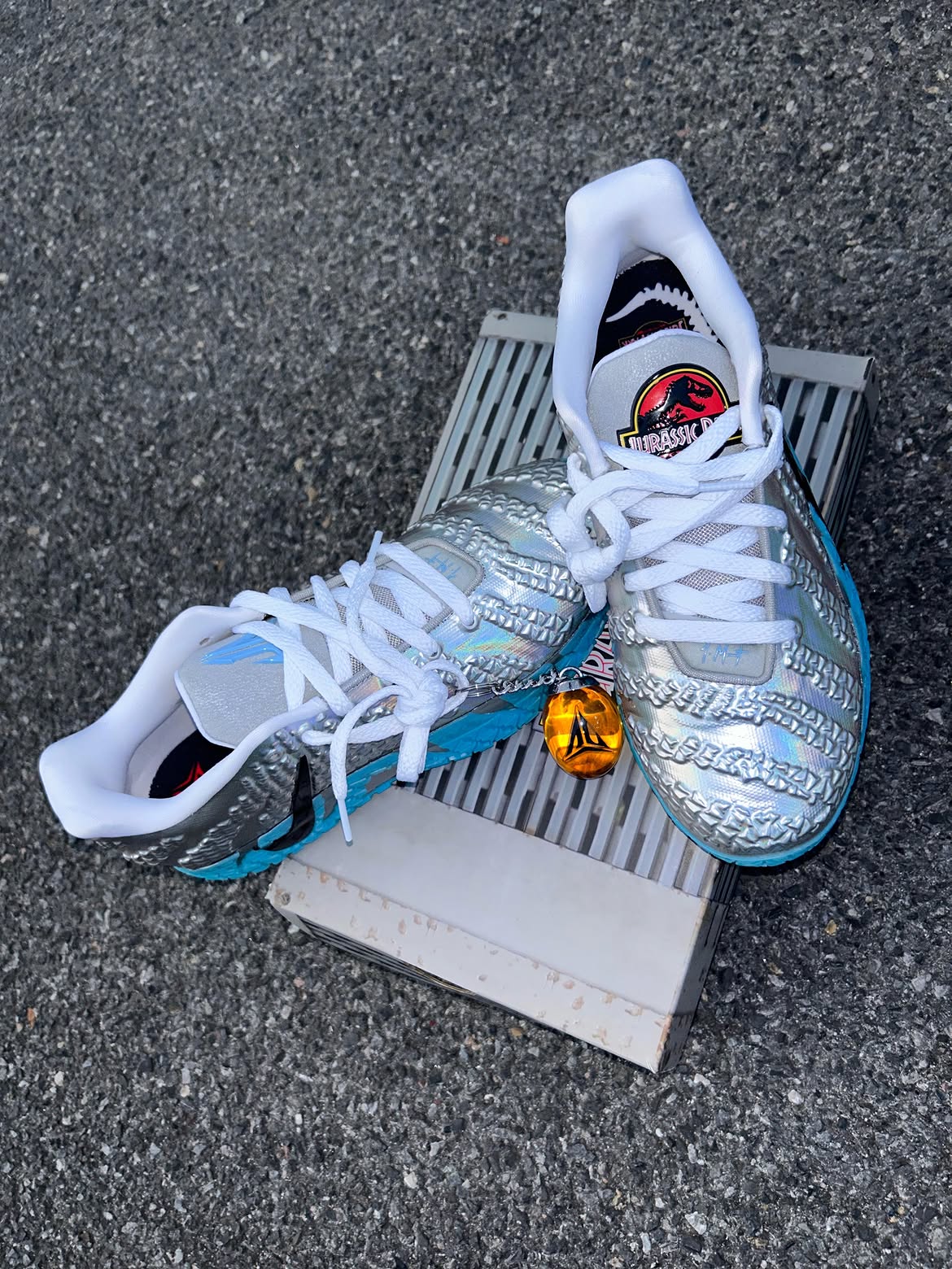 (PRE ORDER ราคาสอบถามทางไลน์) Nike Ja 3 Jurassic Park Metallic Silver