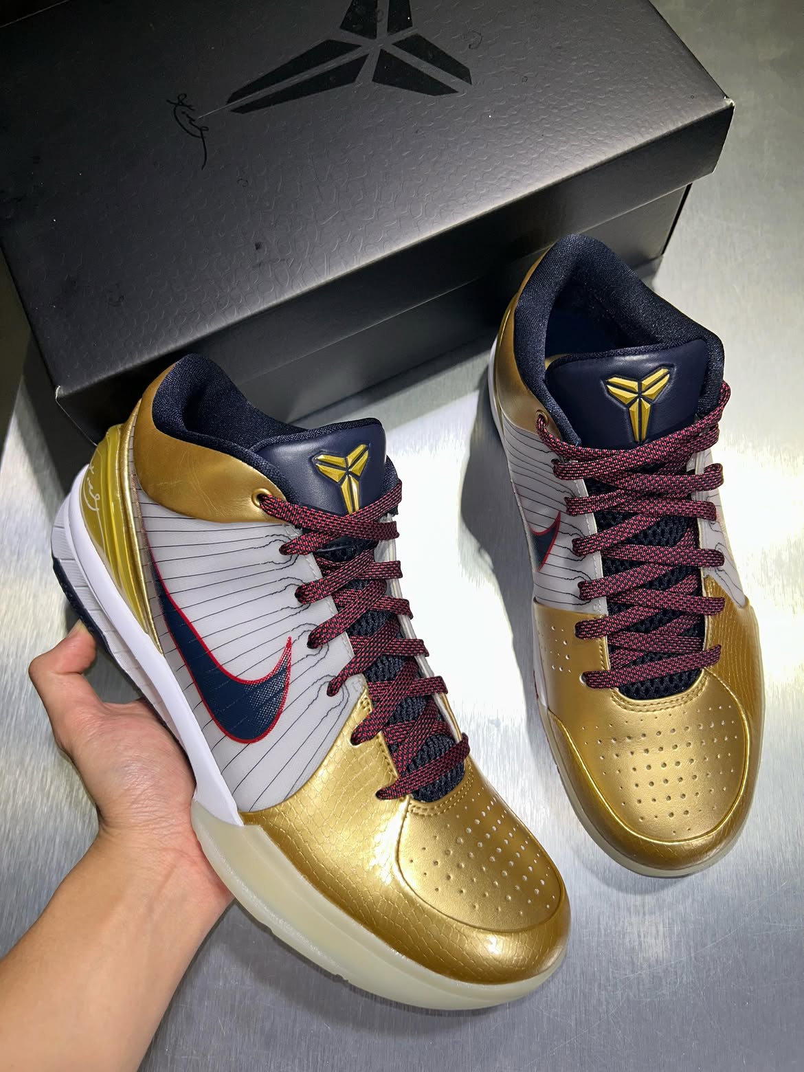 (PRE ORDER ราคาสอบถามทางไลน์) Nike Kobe 4 Protro Gold Medal